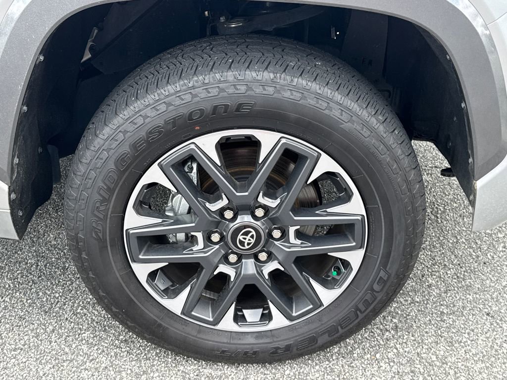 New 2025 Toyota Tundra Limited AWD/4WD image 12