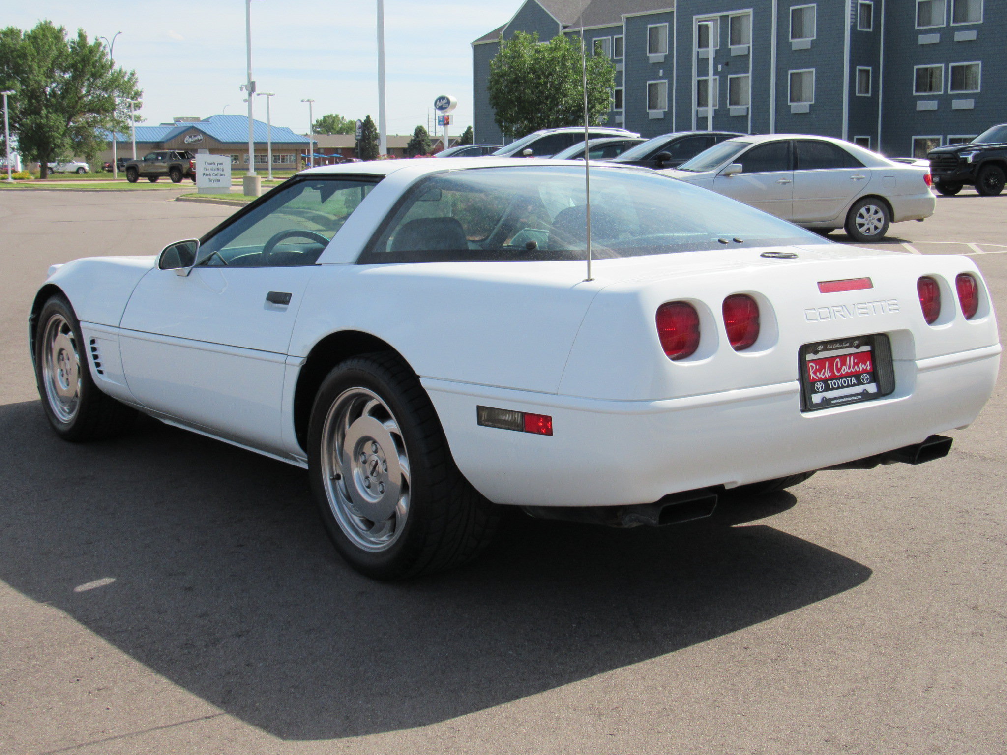 Used 1996 Chevrolet Corvette Coupe RWD image 8