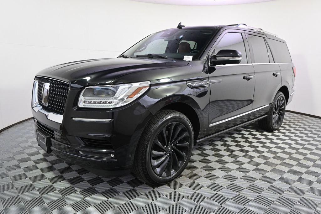 Used 2021 Lincoln Navigator Reserve AWD/4WD image 2