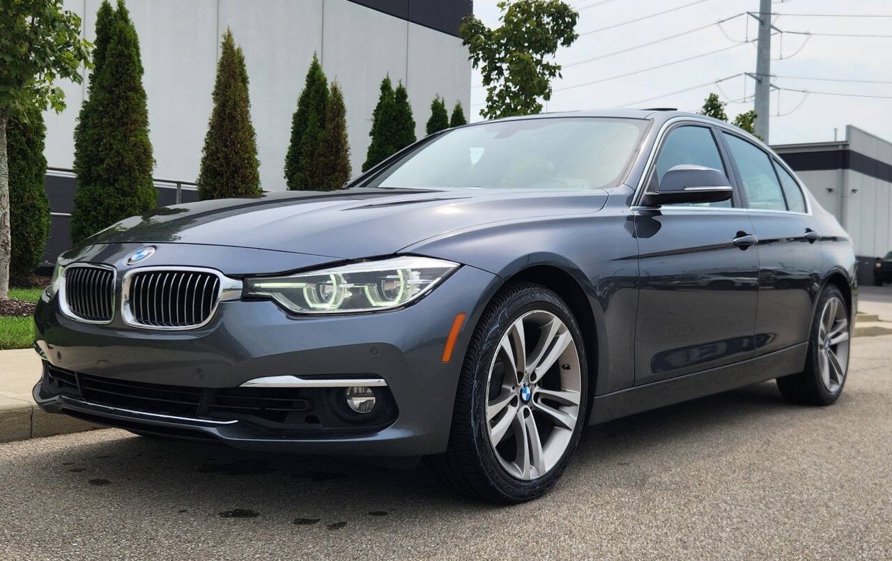 Used 2017 BMW 330i xDrive Sedan AWD/4WD image 1