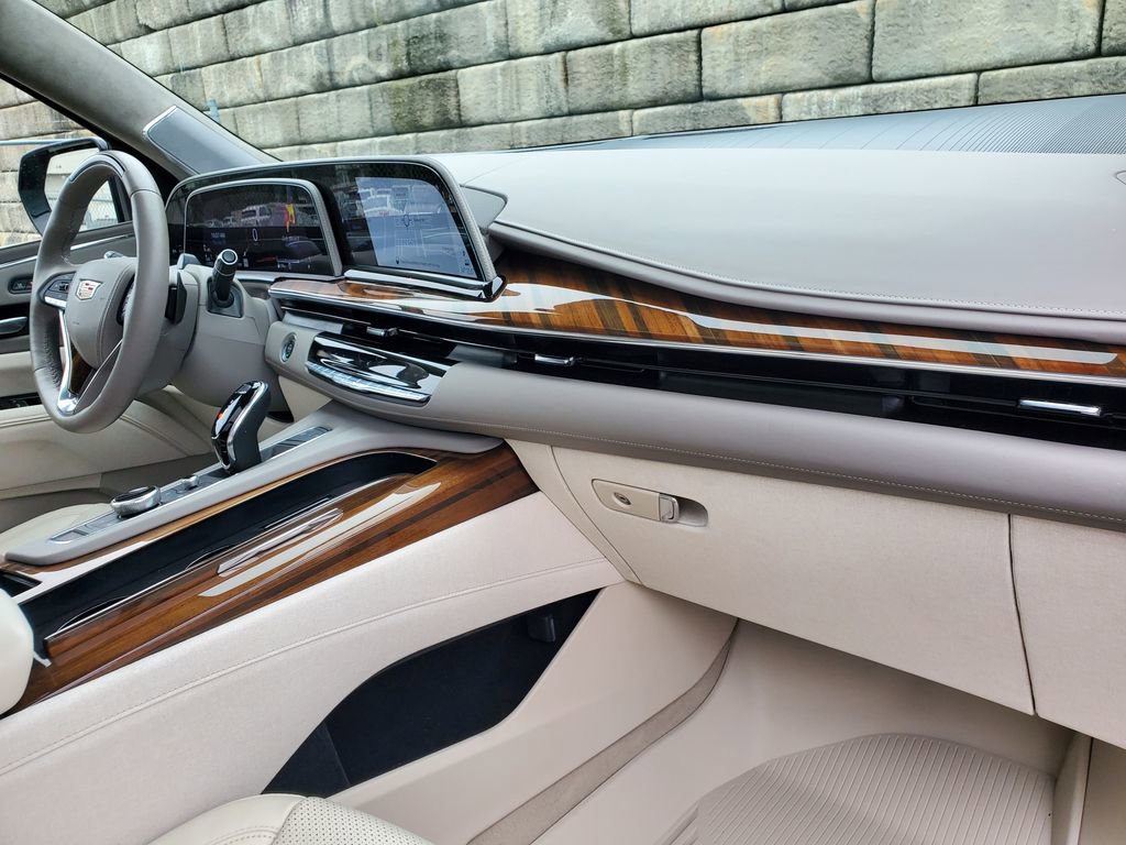 Certified 2024 Cadillac Escalade Sport Platinum image 38