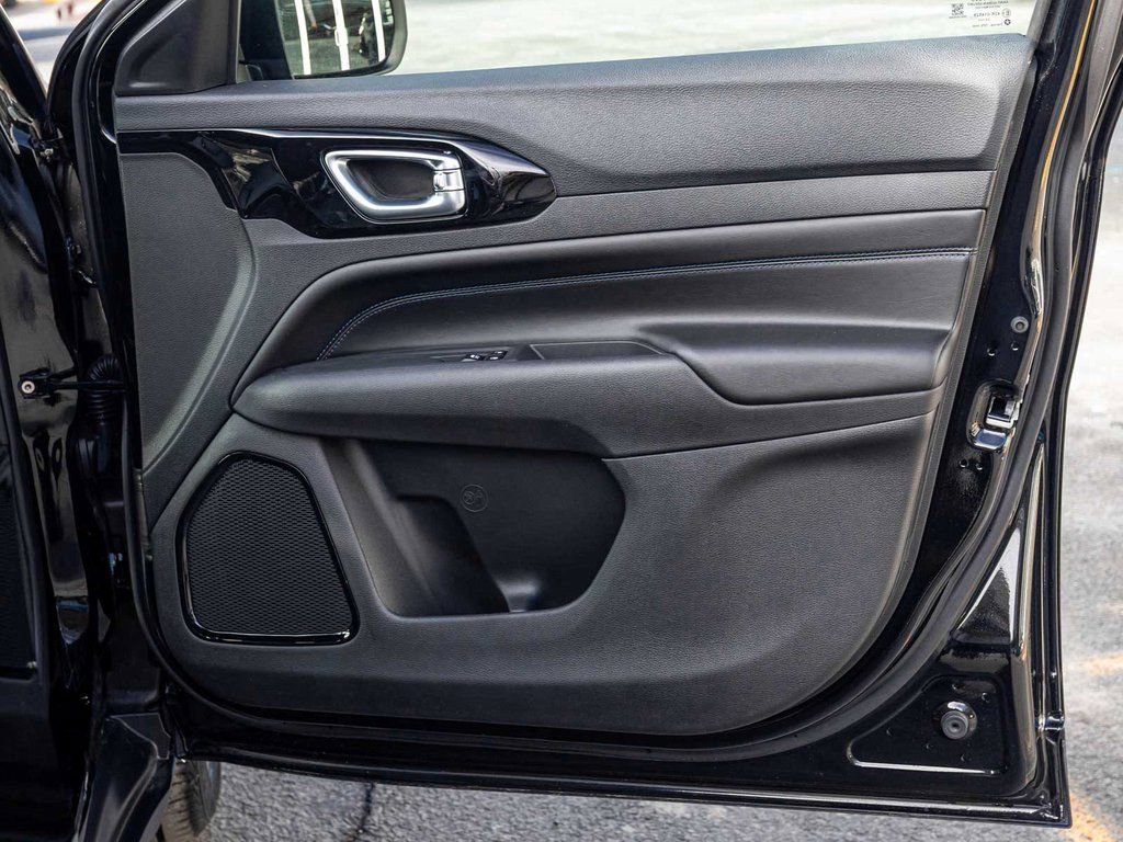 New 2026 Jeep Compass Limited image 7