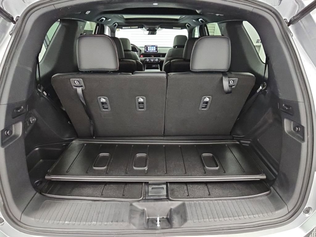Used 2025 Honda Pilot TrailSport image 33