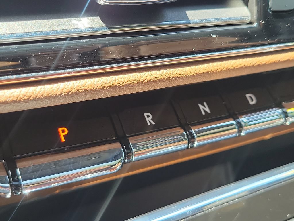 Certified 2024 Lincoln Navigator Reserve AWD/4WD image 35