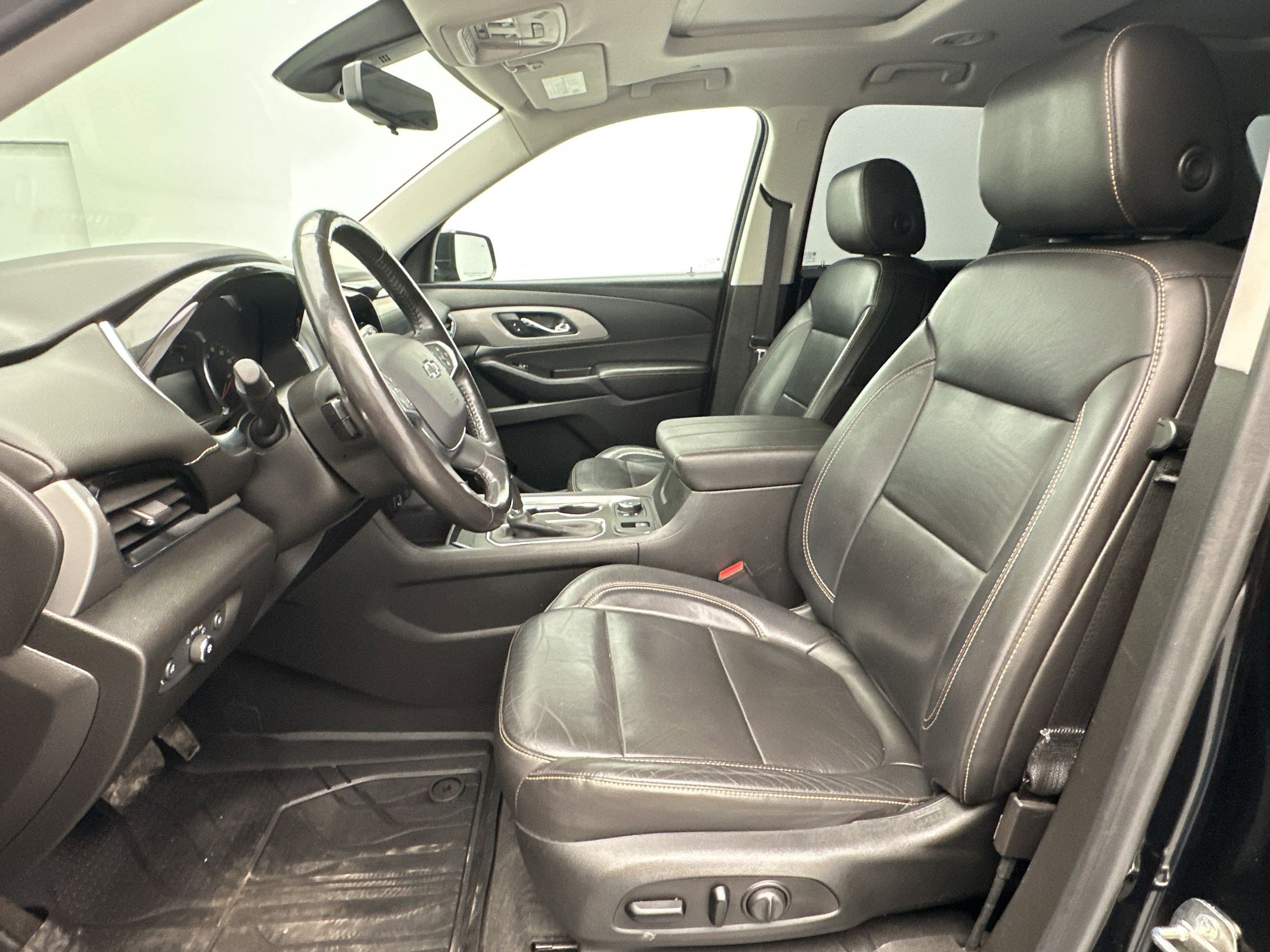 Used 2020 Chevrolet Traverse RS w/ LPO, Floor Liner Package image 5