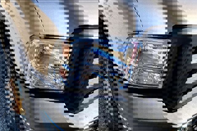 Used 2006 Ford F350 XL image 23