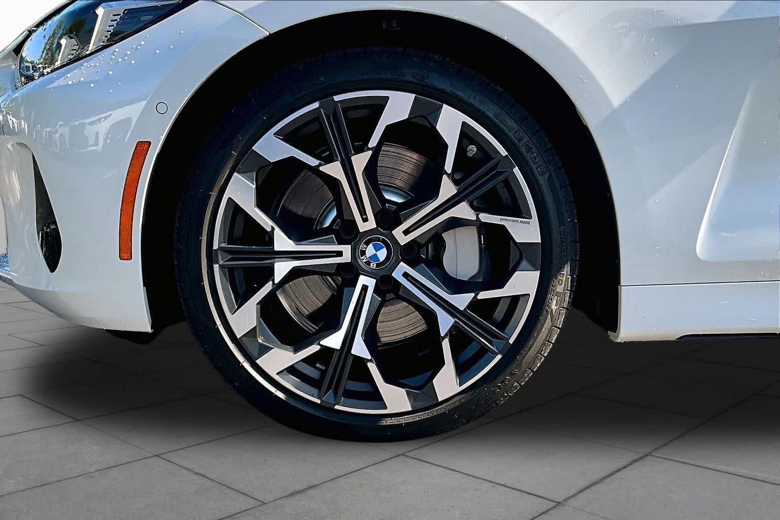 Used 2026 BMW 430i Convertible RWD image 10