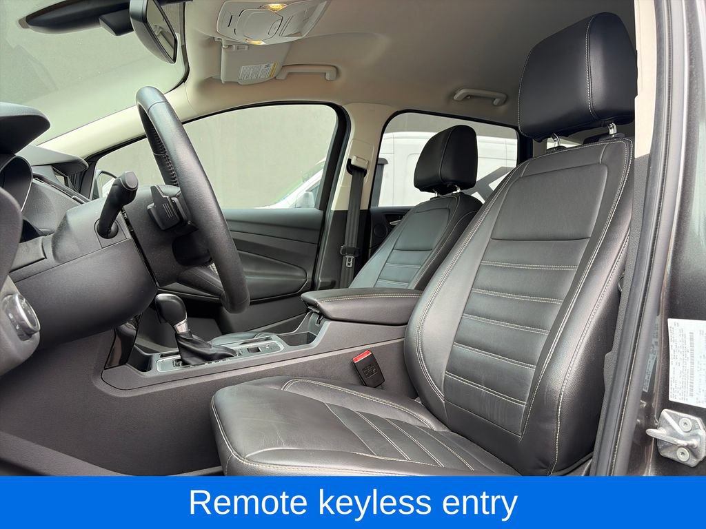 Used 2017 Ford Escape Titanium FWD image 16