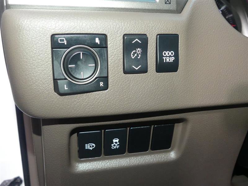 Used 2018 Lexus GX 460 Premium w/ Premium Package image 30