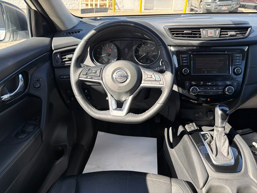 Used 2019 Nissan Rogue SL w/ Premium Package image 14