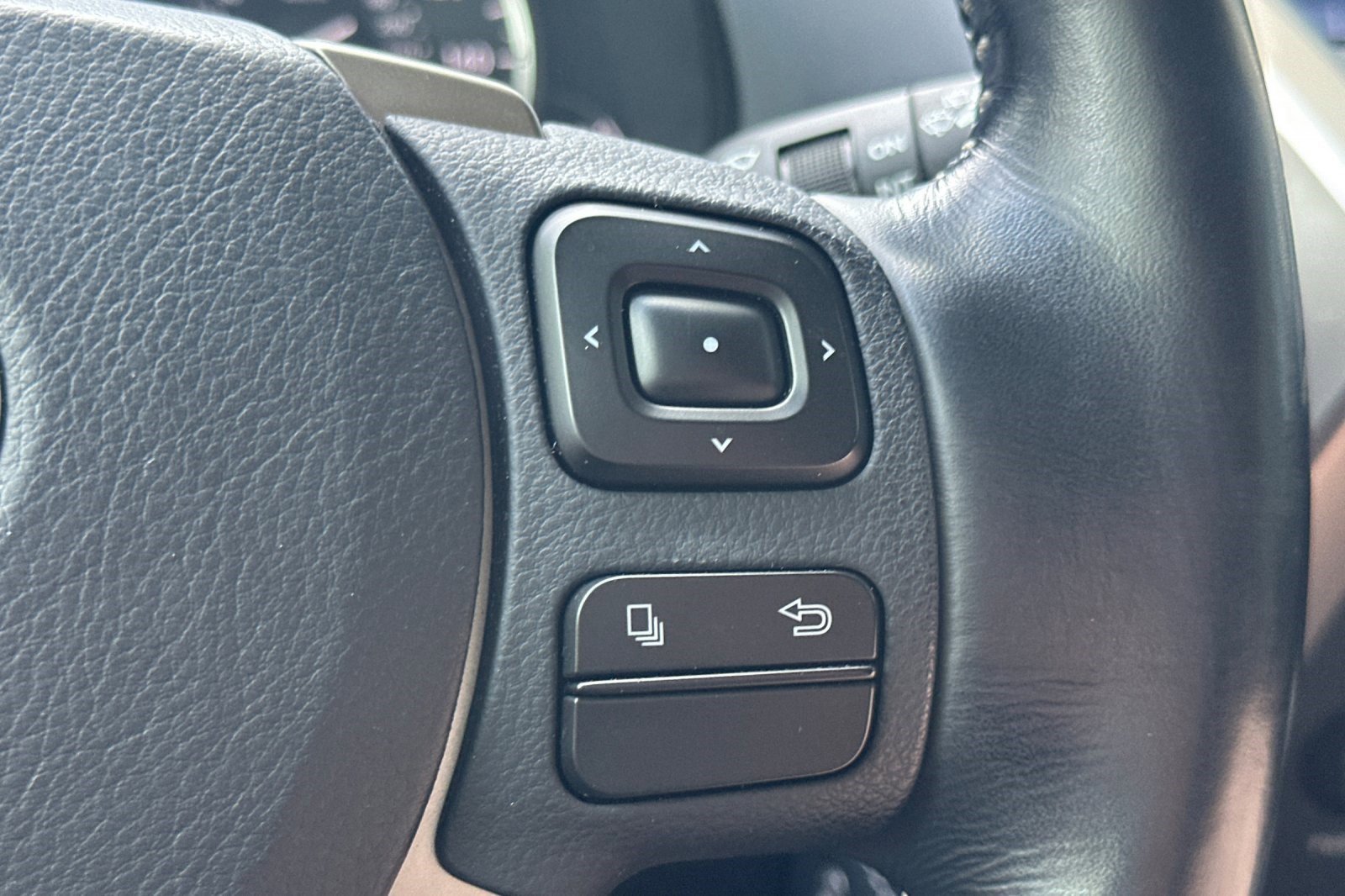 Used 2017 Lexus NX 200t AWD w/ Premium Package image 31
