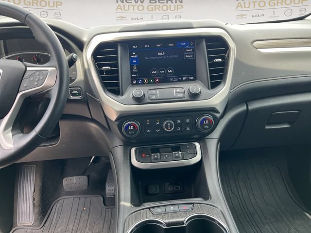 Used 2023 GMC Acadia SLT FWD image 11