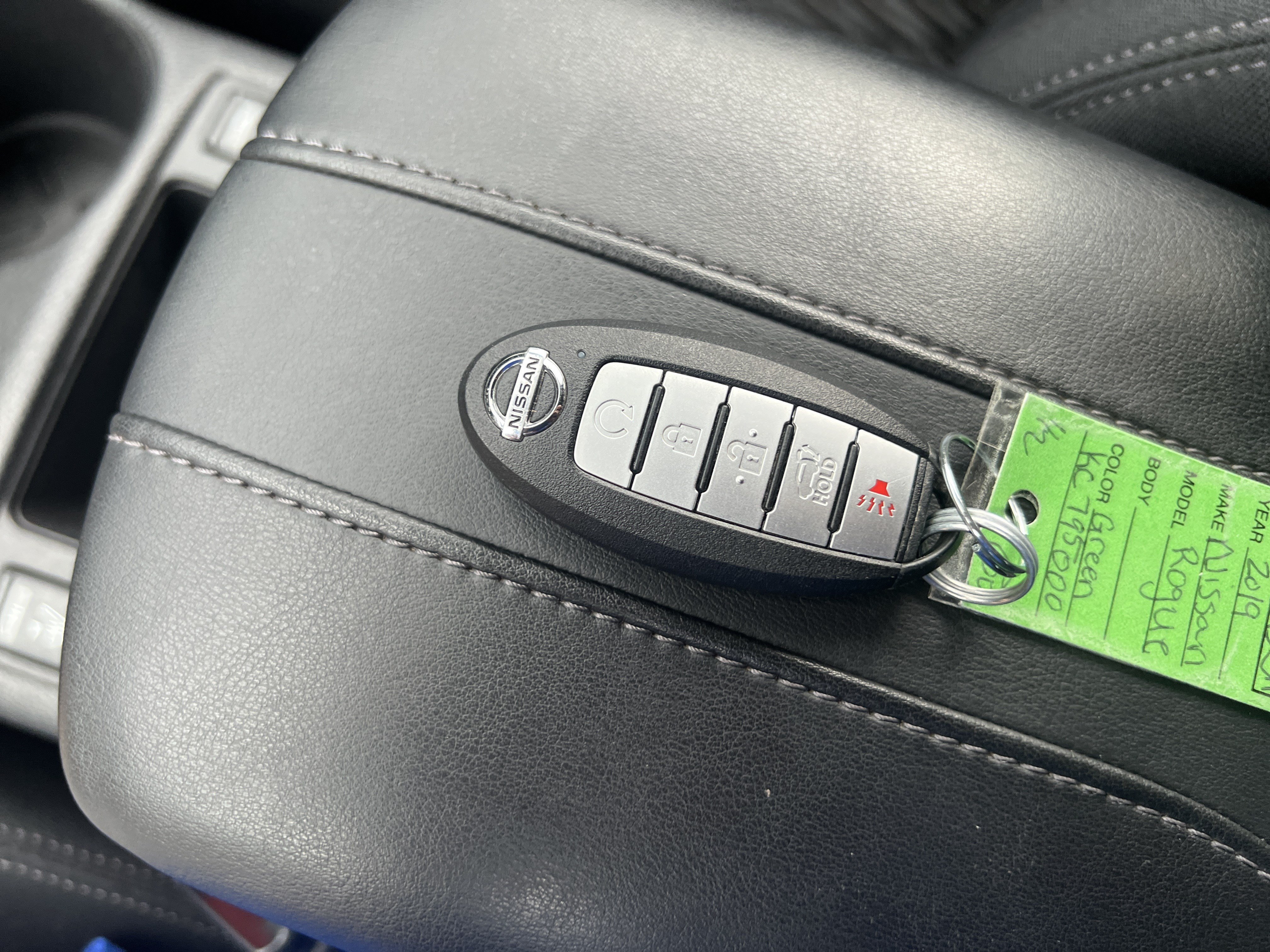 Used 2019 Nissan Rogue SV AWD/4WD image 29