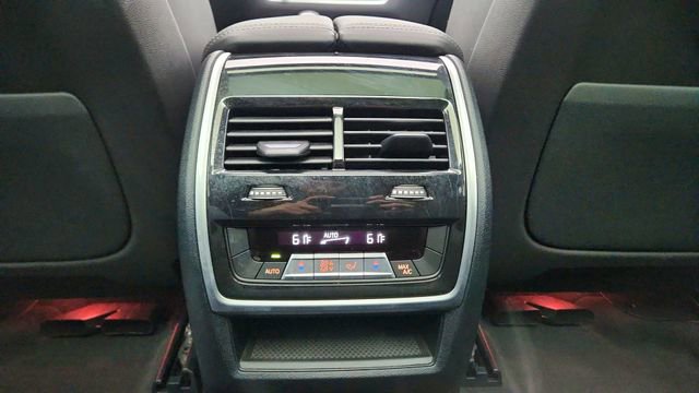 Used 2023 BMW X5 xDrive40i w/ M Sport Package image 40