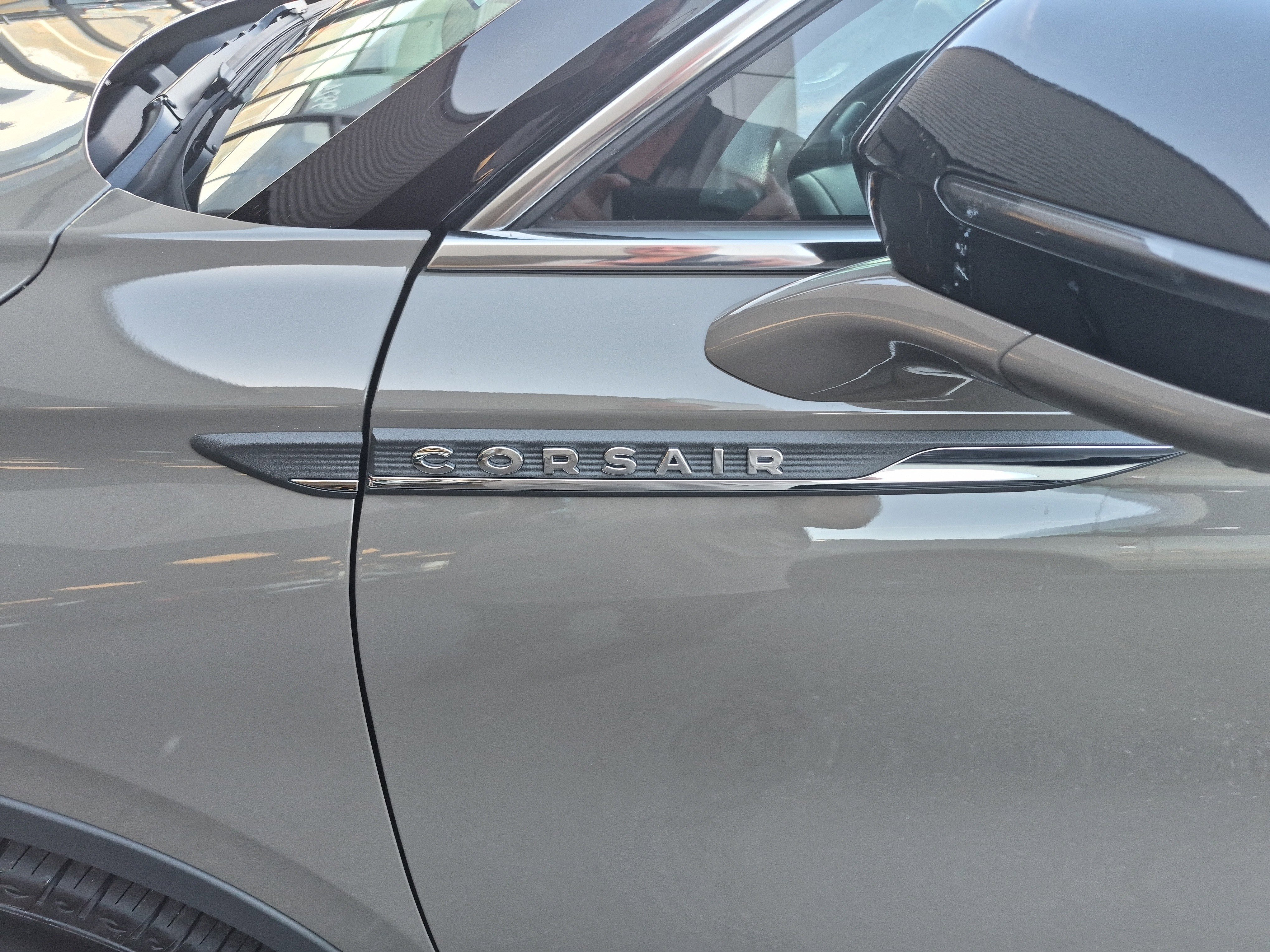 Used 2025 Lincoln Corsair Reserve w/ Towing Package image 7