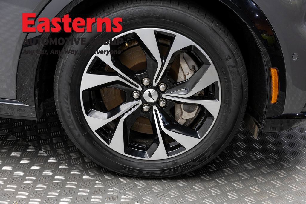 Used 2023 Ford Mustang Mach-E Premium AWD/4WD image 31