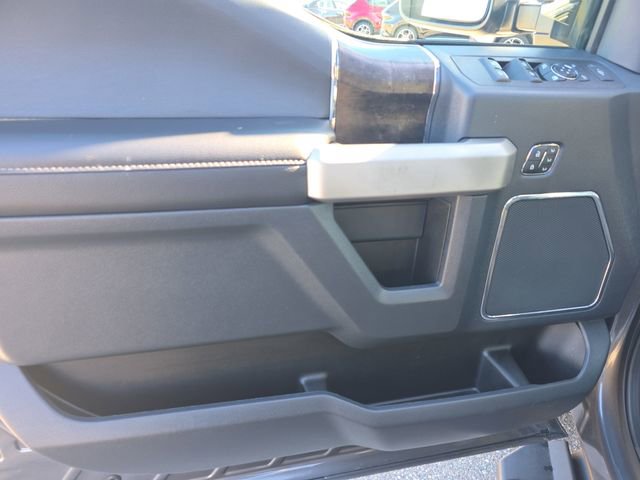 Used 2022 Ford F250 Lariat w/ Chrome Package image 17