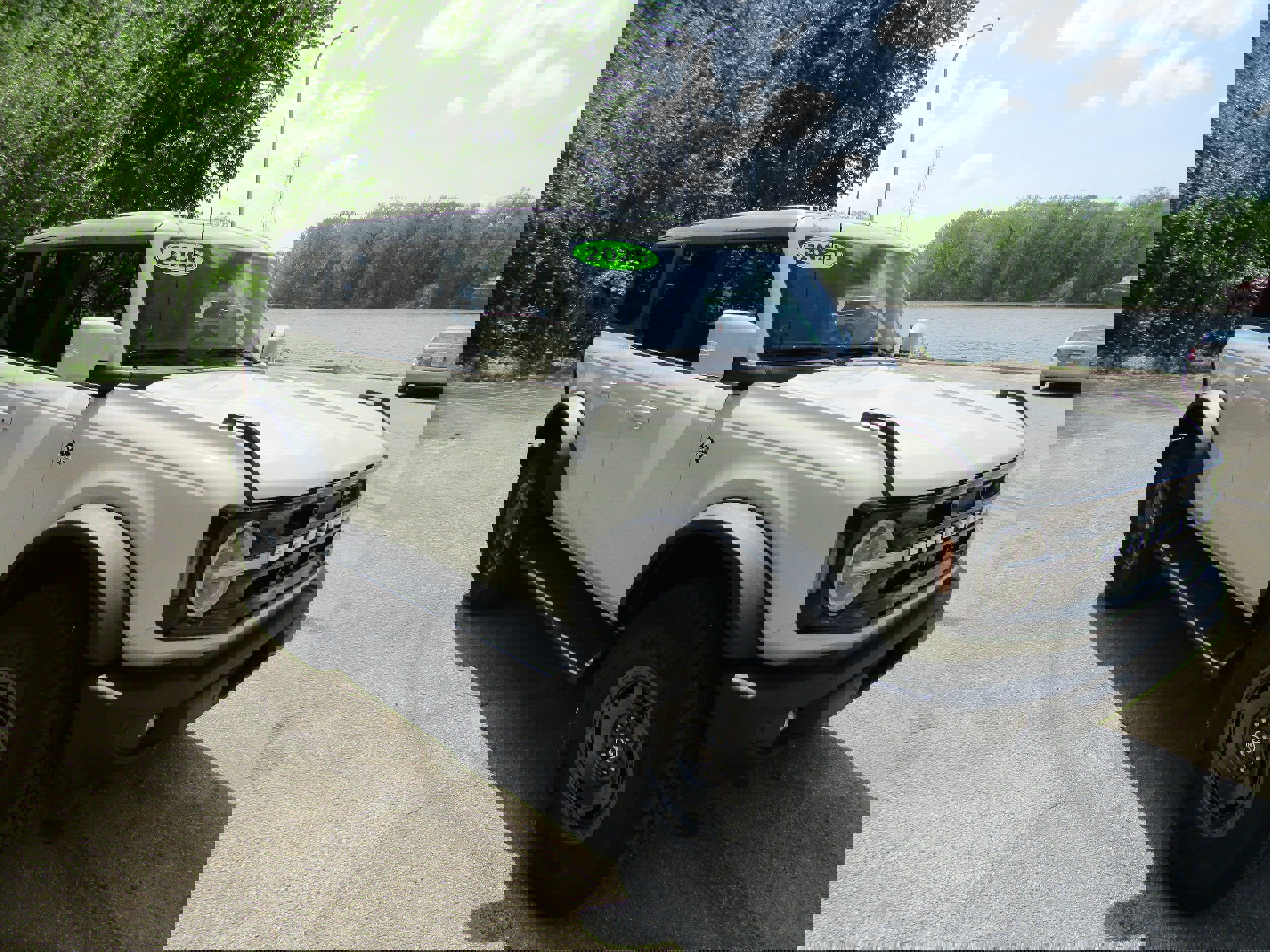 Used 2025 Ford Bronco Outer Banks w/ Sasquatch Package AWD/4WD image 6