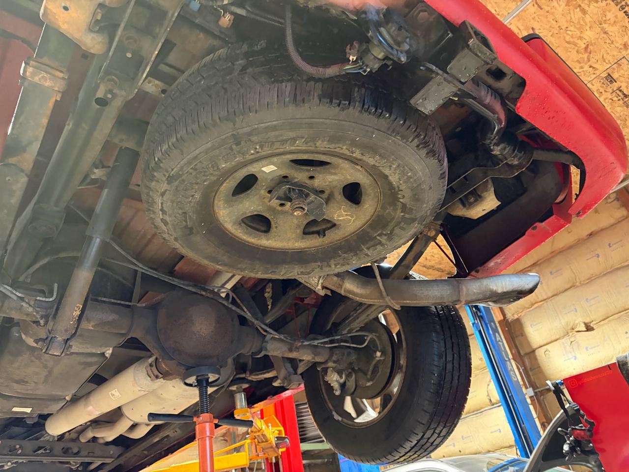 Used 2003 Chevrolet Silverado 1500 SS AWD/4WD image 33