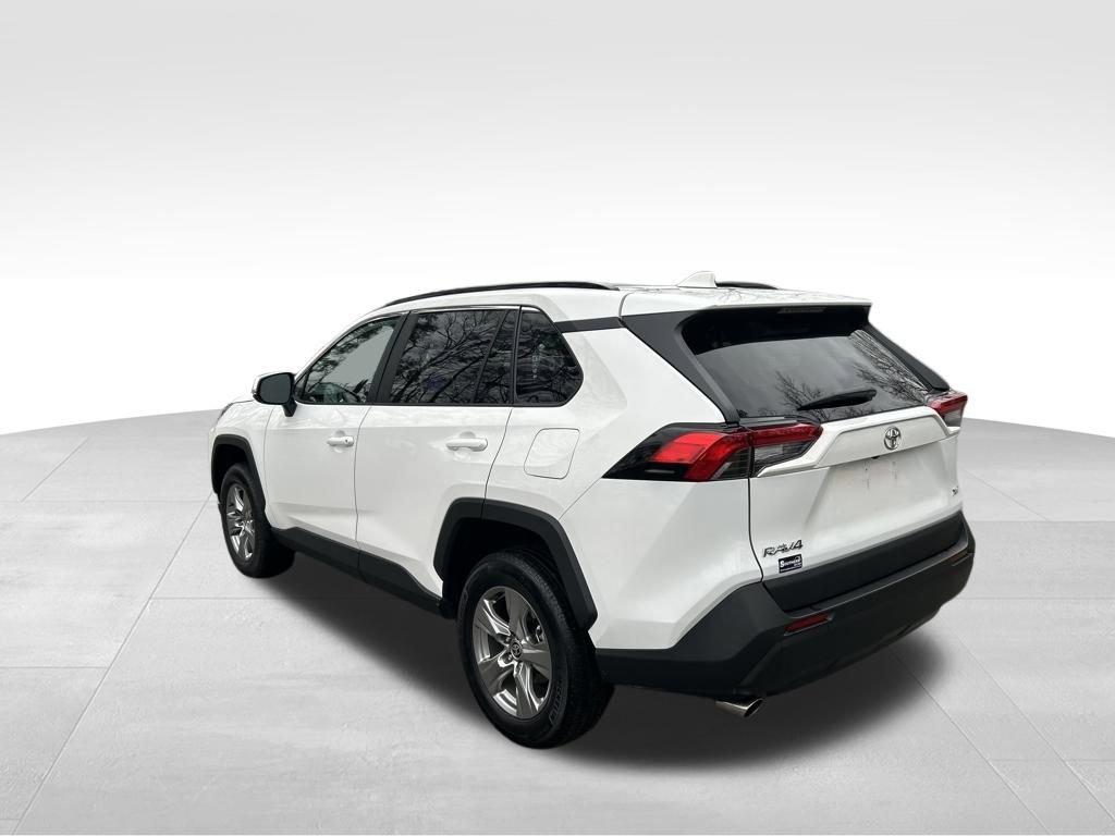 Used 2024 Toyota RAV4 XLE image 3