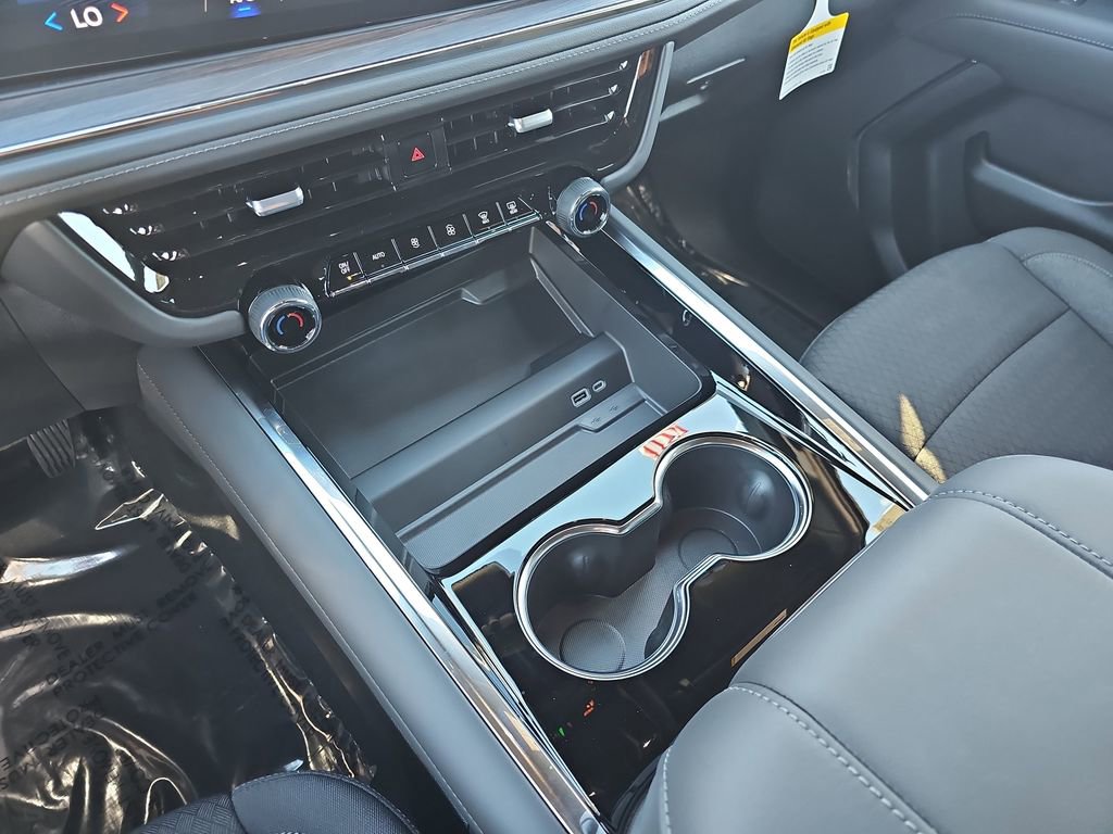 New 2026 Chevrolet Suburban LS image 25