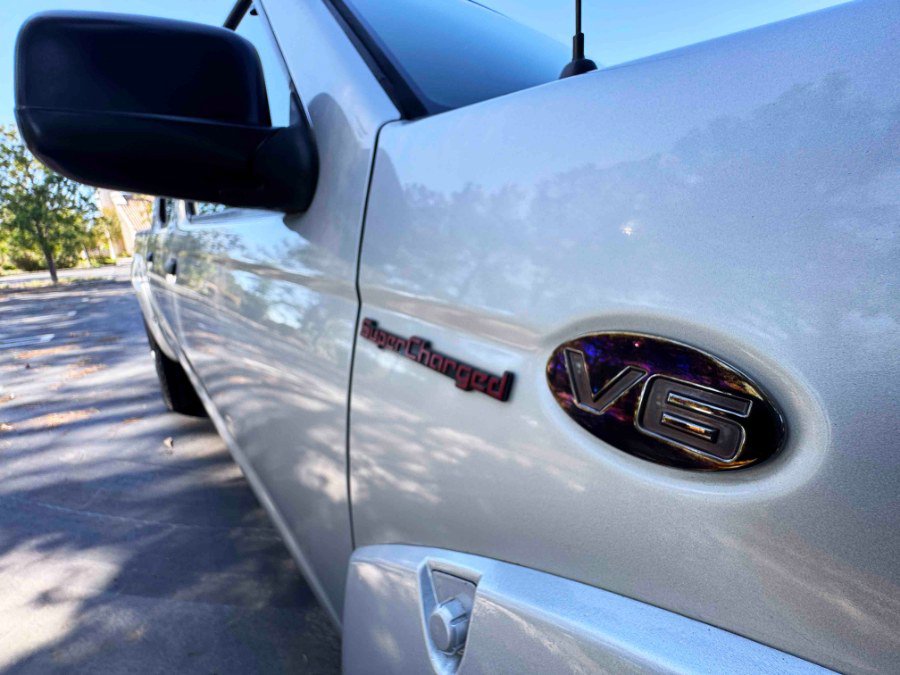 Used 2004 Nissan Frontier S/C image 10
