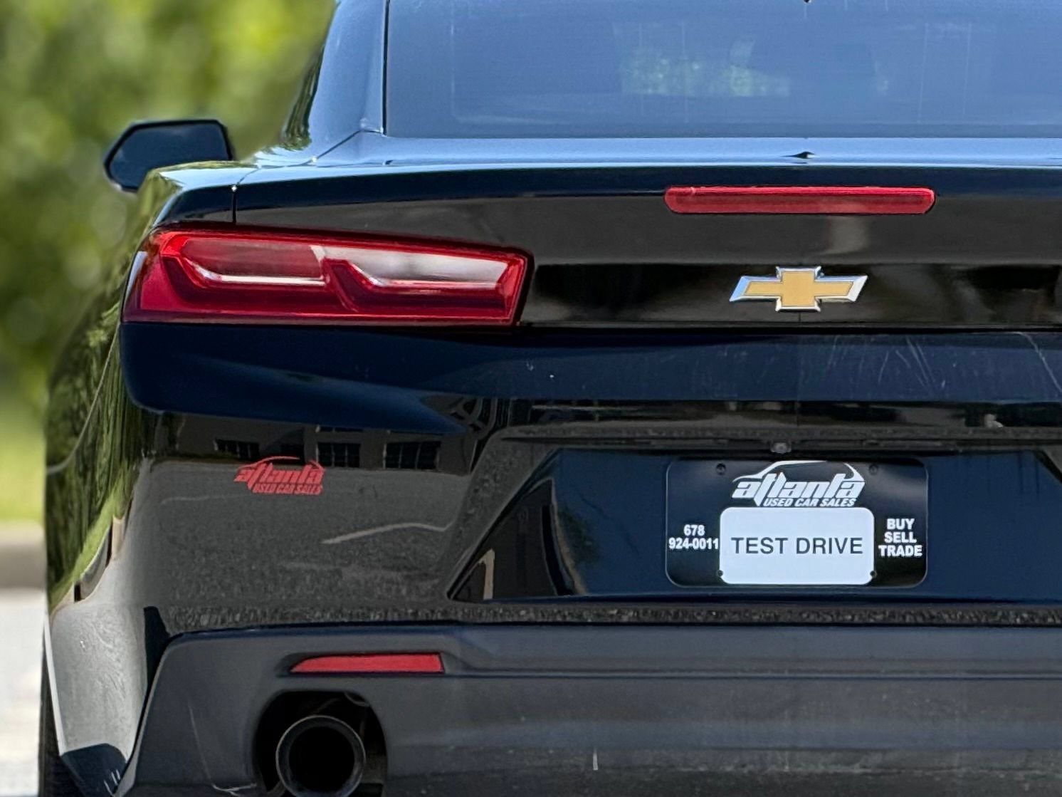 Used 2017 Chevrolet Camaro LT RWD image 16