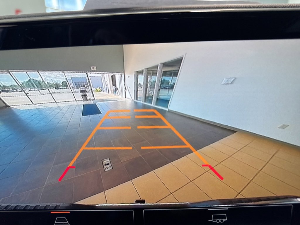 Used 2024 GMC Sierra 1500 SLT image 31