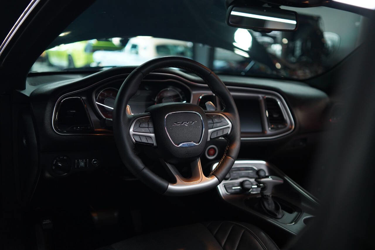 Used 2015 Dodge Challenger SRT Hellcat image 65