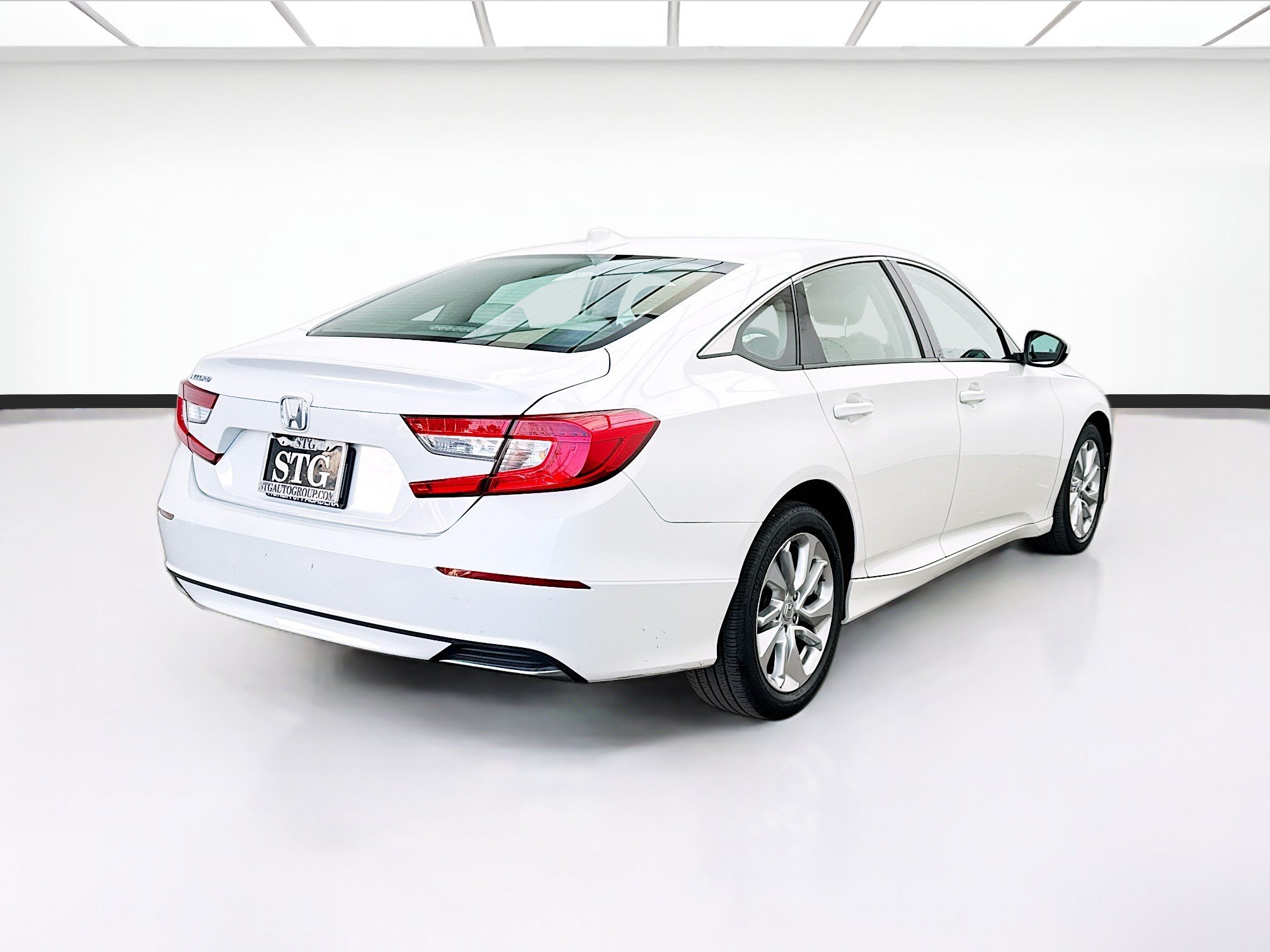 Used 2019 Honda Accord LX image 4