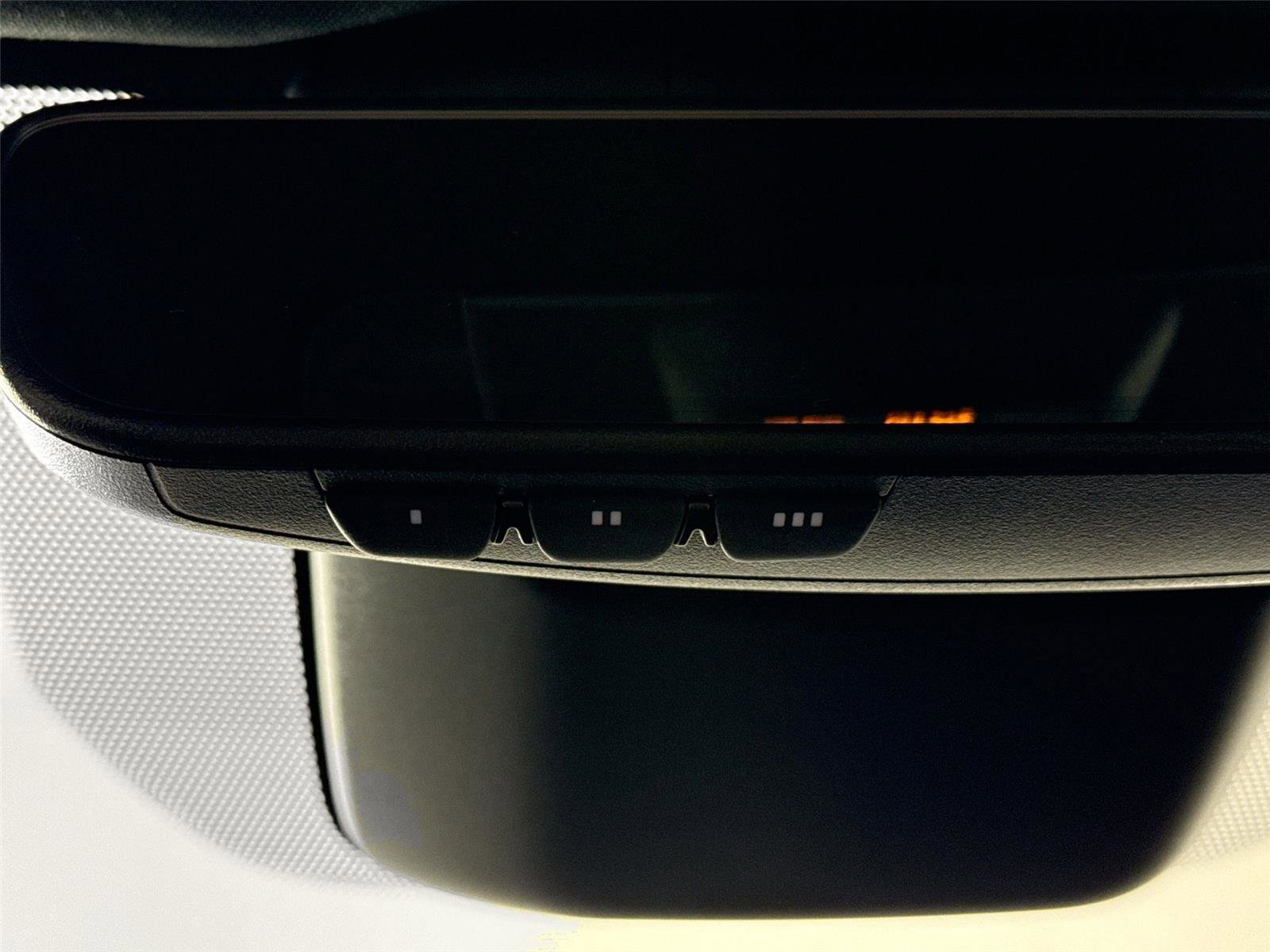 Certified 2023 Toyota Crown Limited image 23