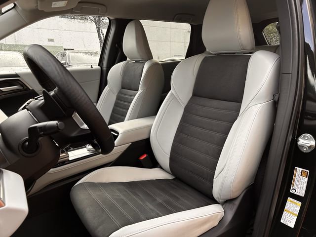 Used 2026 Mitsubishi Outlander SE image 27