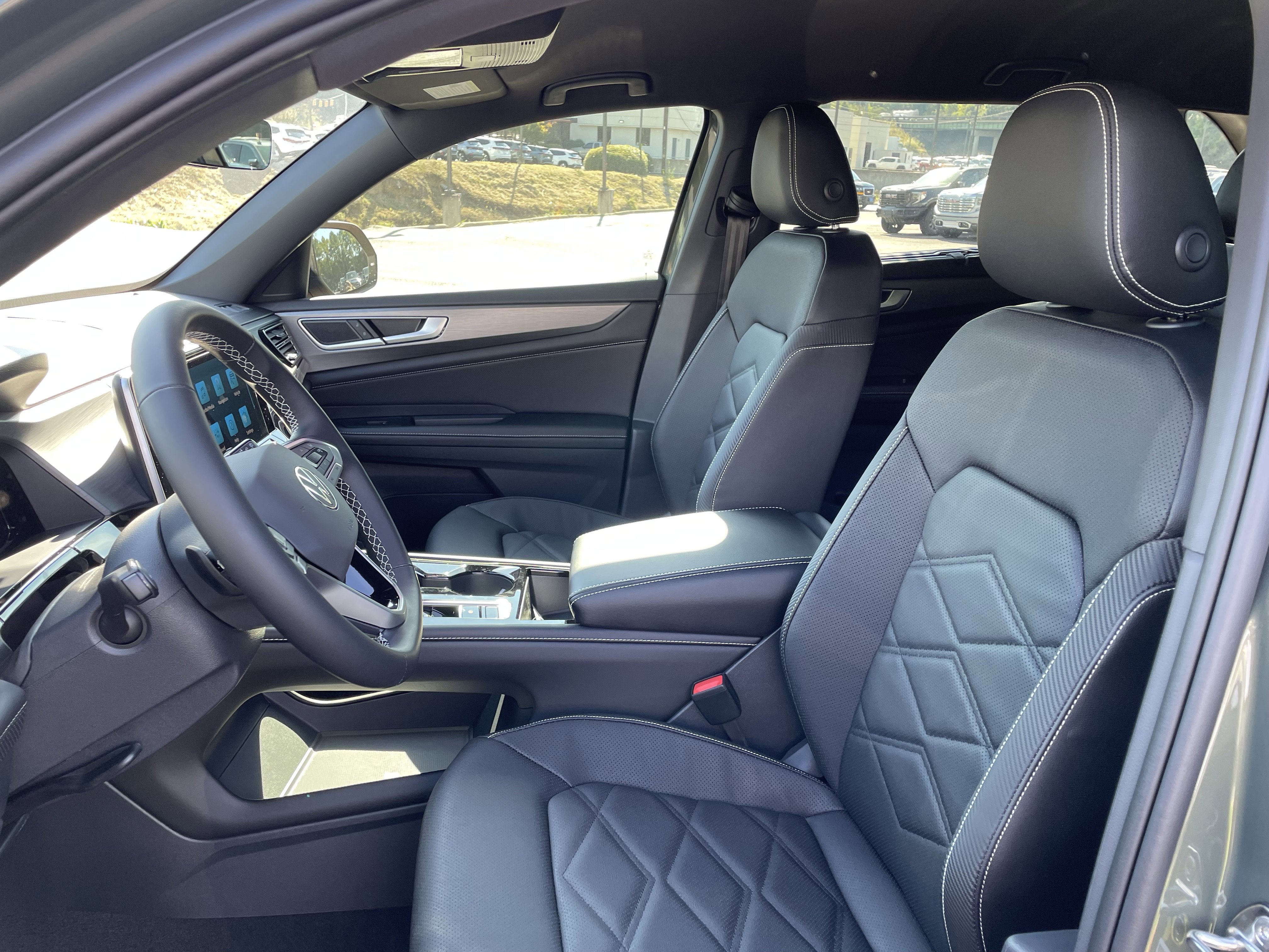 New 2026 Volkswagen Atlas Cross Sport SE image 15