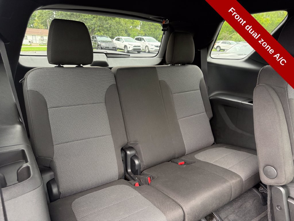Used 2023 Chevrolet Traverse LT w/ LPO, Floor Liner Package AWD/4WD image 41