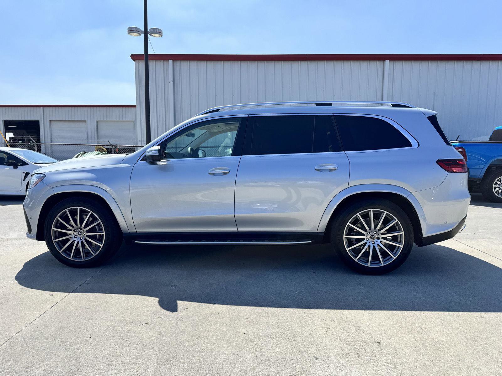 Certified 2026 Mercedes-Benz GLS 450 4MATIC image 16