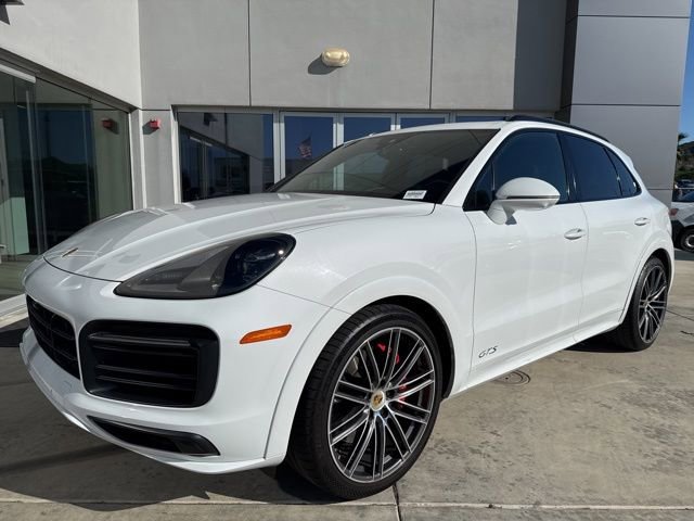 Used 2021 Porsche Cayenne GTS image 3
