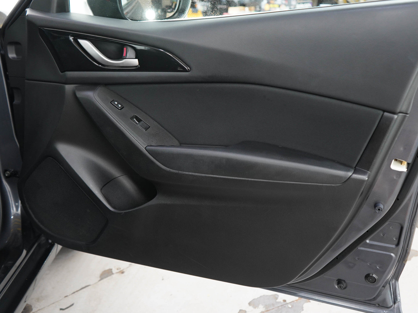 Used 2014 MAZDA MAZDA3 i Touring FWD image 9