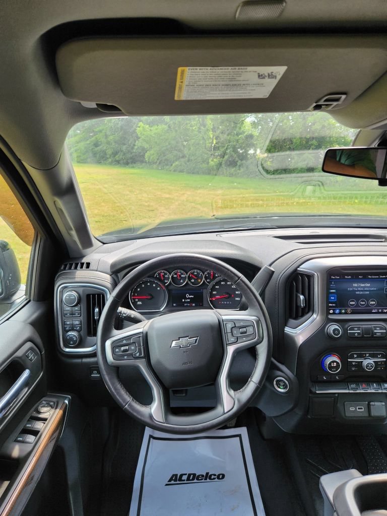 Used 2022 Chevrolet Silverado 1500 RST w/ Redline Edition AWD/4WD image 13