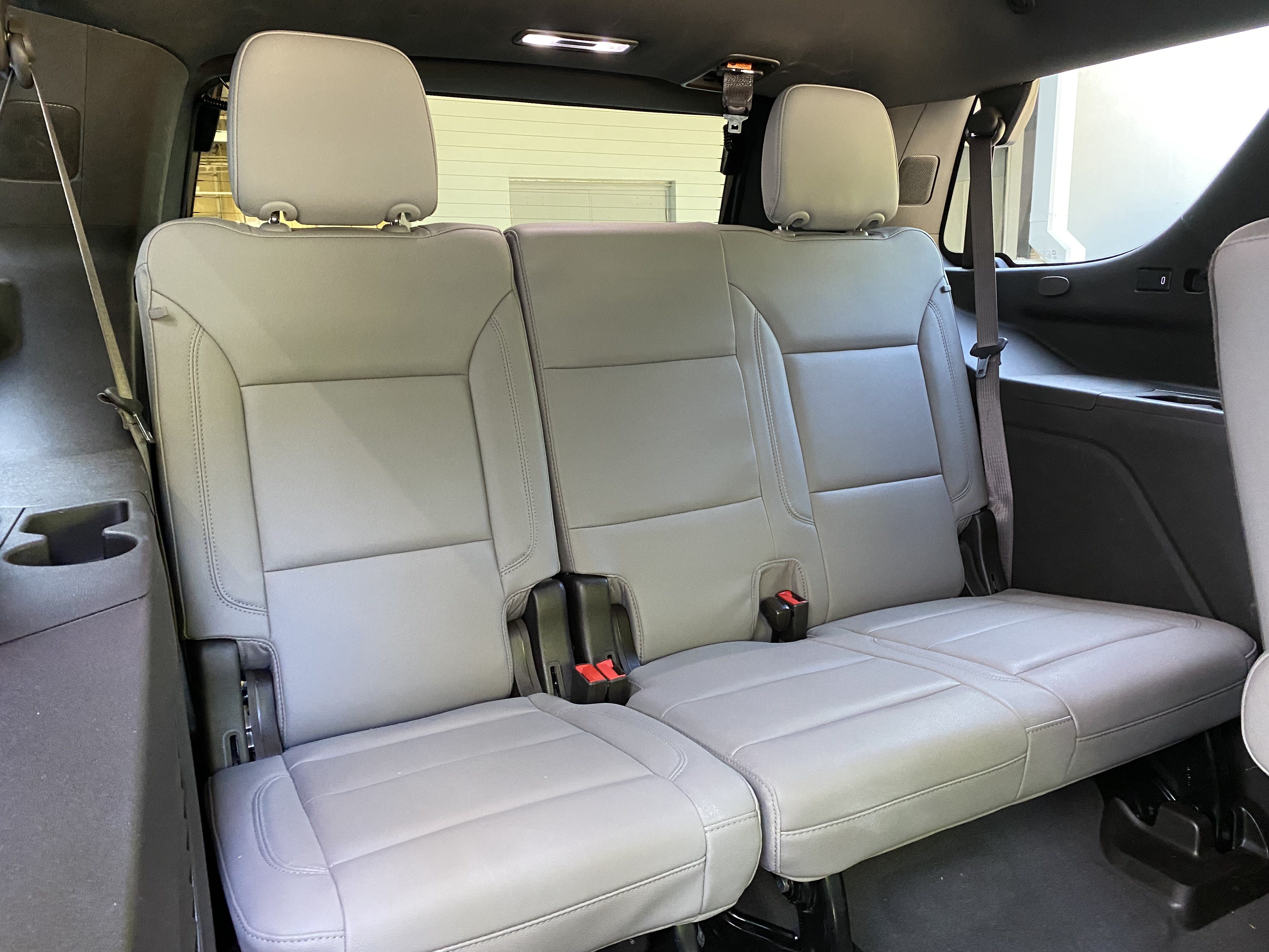 Used 2023 Chevrolet Tahoe LT w/ Luxury Package RWD image 34