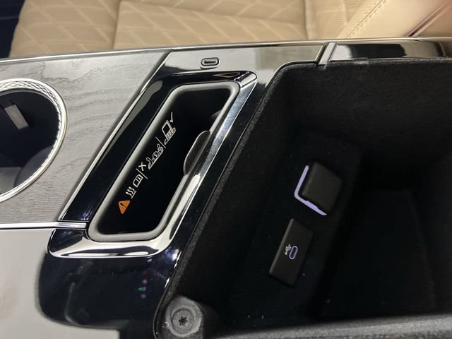 Used 2026 Cadillac Lyriq Signature Luxury w/ Nappa Leather Package AWD/4WD image 35