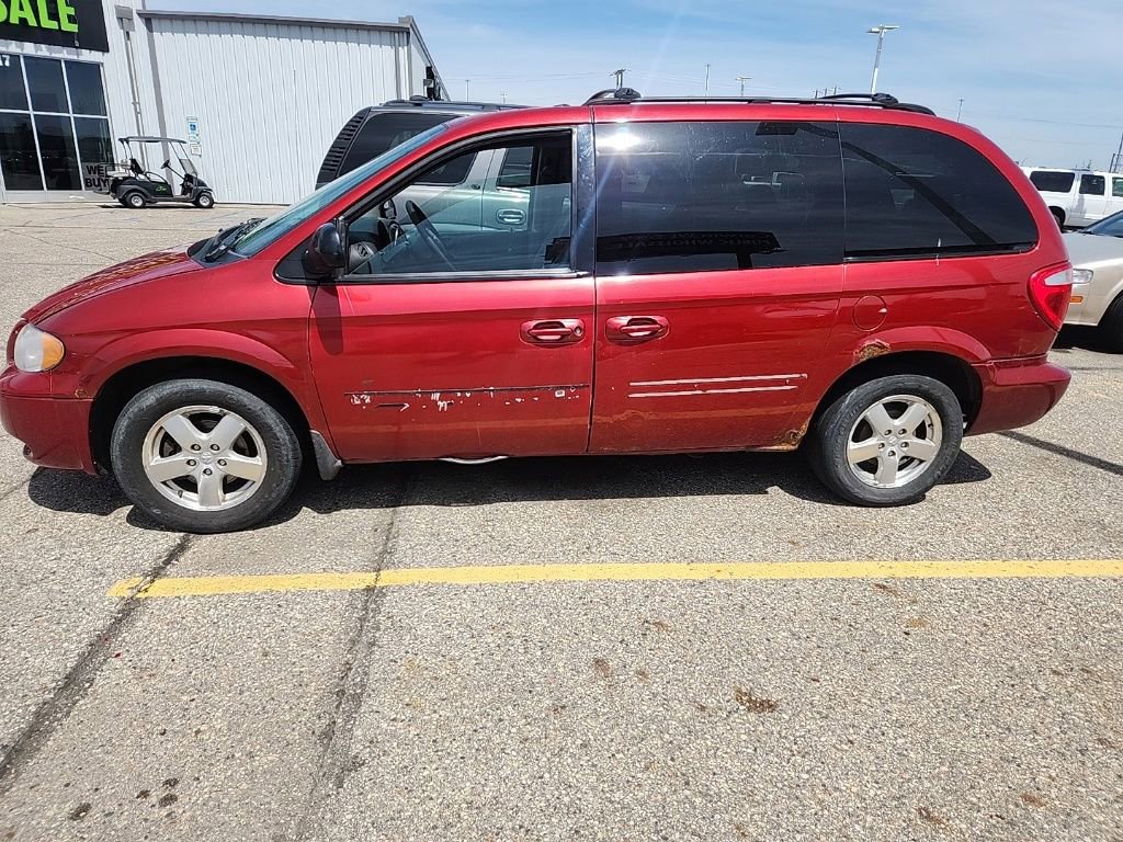 Used 2006 Dodge Caravan SXT w/ Popular Equipment Group I FWD image 3