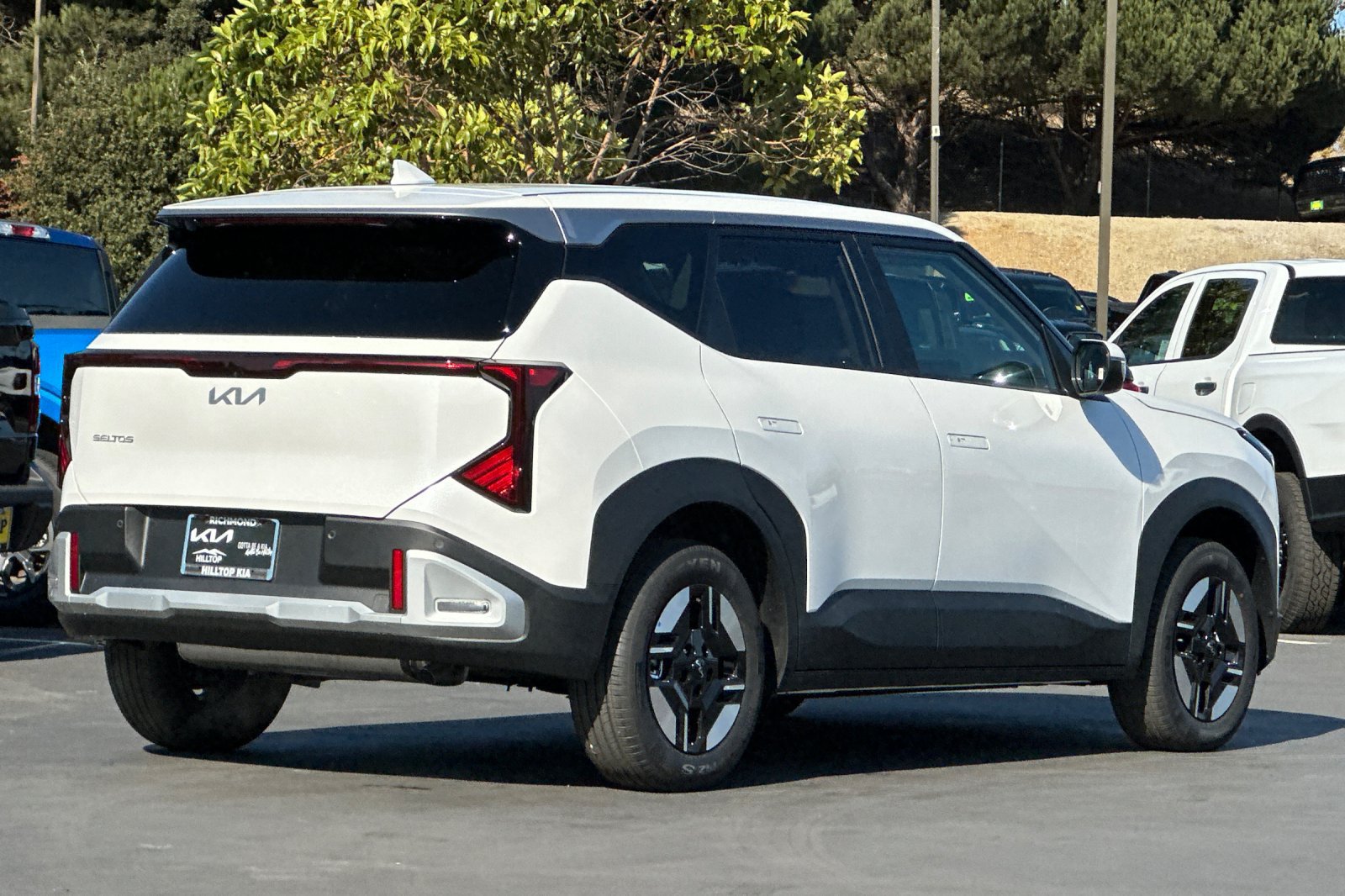 New 2027 Kia Seltos LX FWD image 4