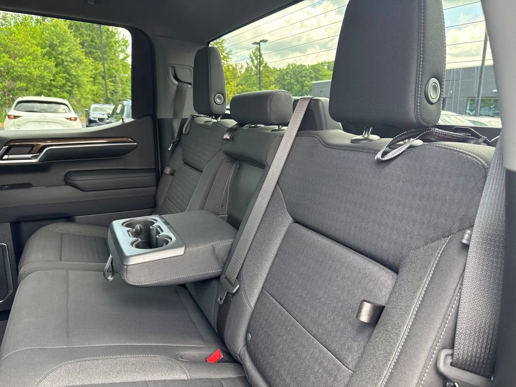 Used 2023 Chevrolet Silverado 1500 LT AWD/4WD image 20