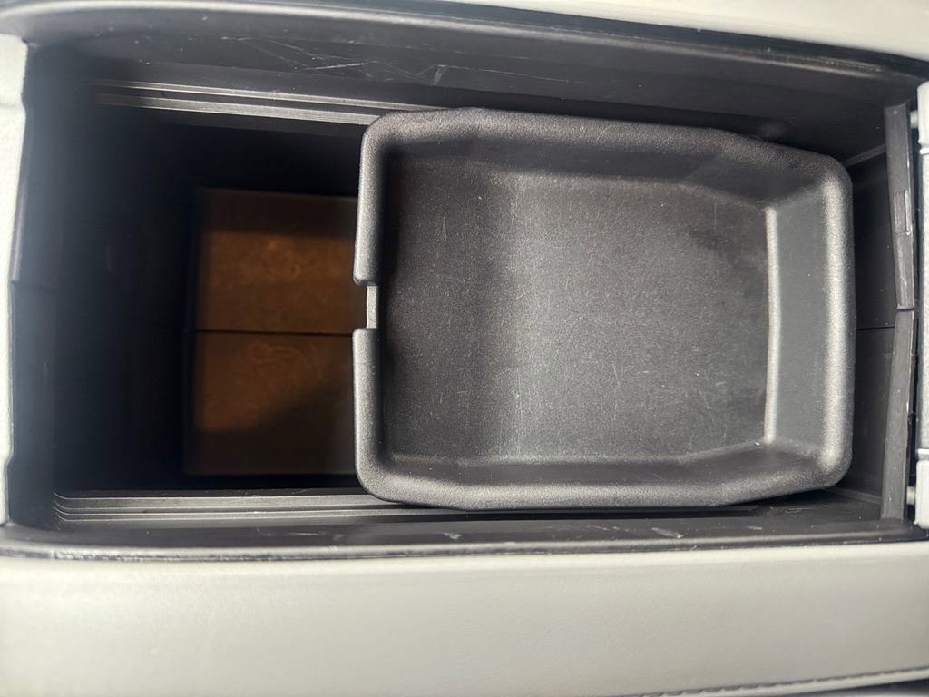 Used 2023 Toyota Highlander Platinum image 28