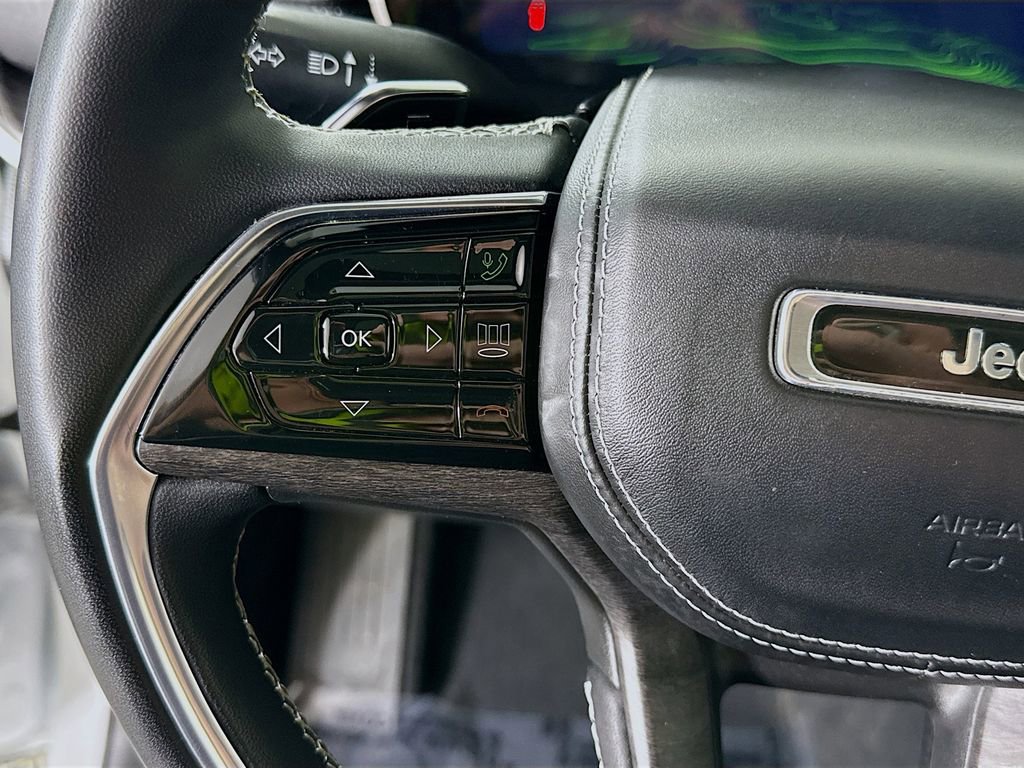 Used 2022 Jeep Grand Cherokee Overland image 24