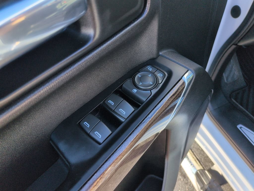 Used 2020 Chevrolet Silverado 1500 LT w/ All-Star Edition AWD/4WD image 11