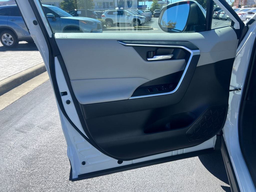 New 2025 Toyota RAV4 XLE Premium image 9