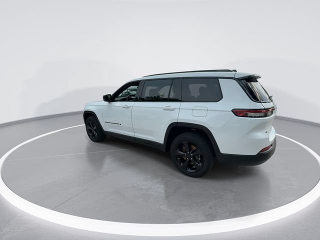 Used 2022 Jeep Grand Cherokee L Laredo RWD image 6