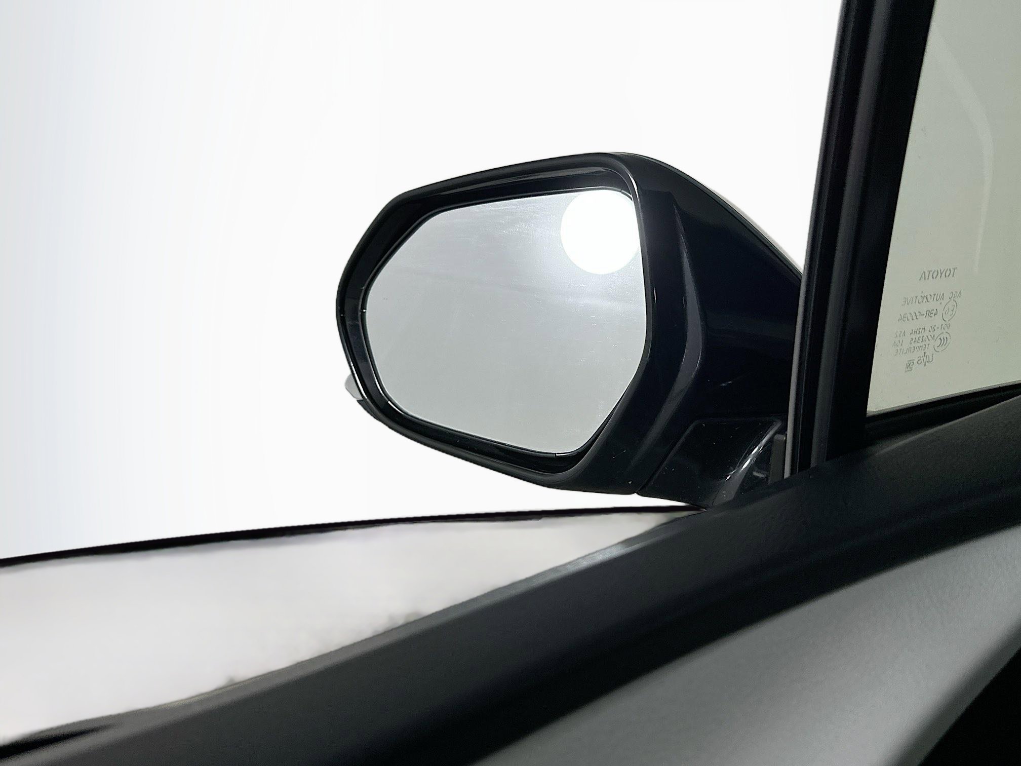 Used 2016 Toyota Prius Two image 16