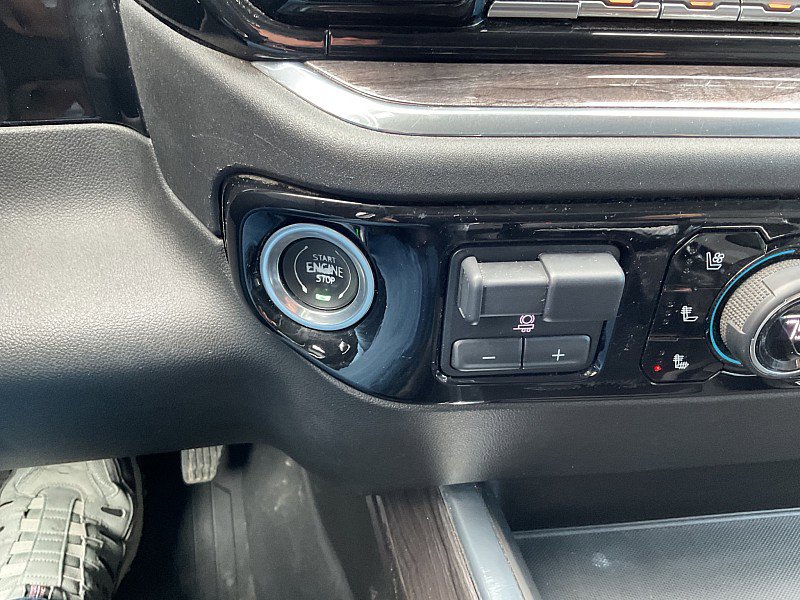 Used 2023 Chevrolet Silverado 1500 LTZ image 25